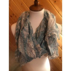 Simply Noelle Scarf